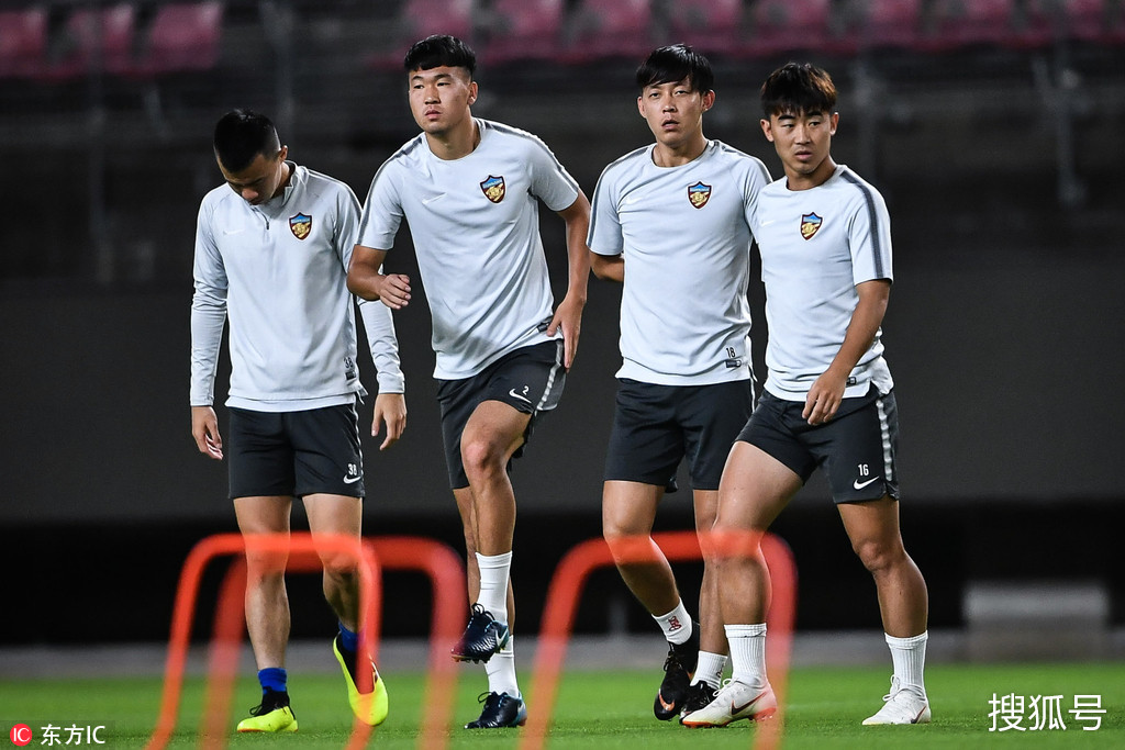 南宫体育 -转会期体能课后，波特兰开拓者伤情更新备战亚冠，话题不断，轮换策略成焦点 