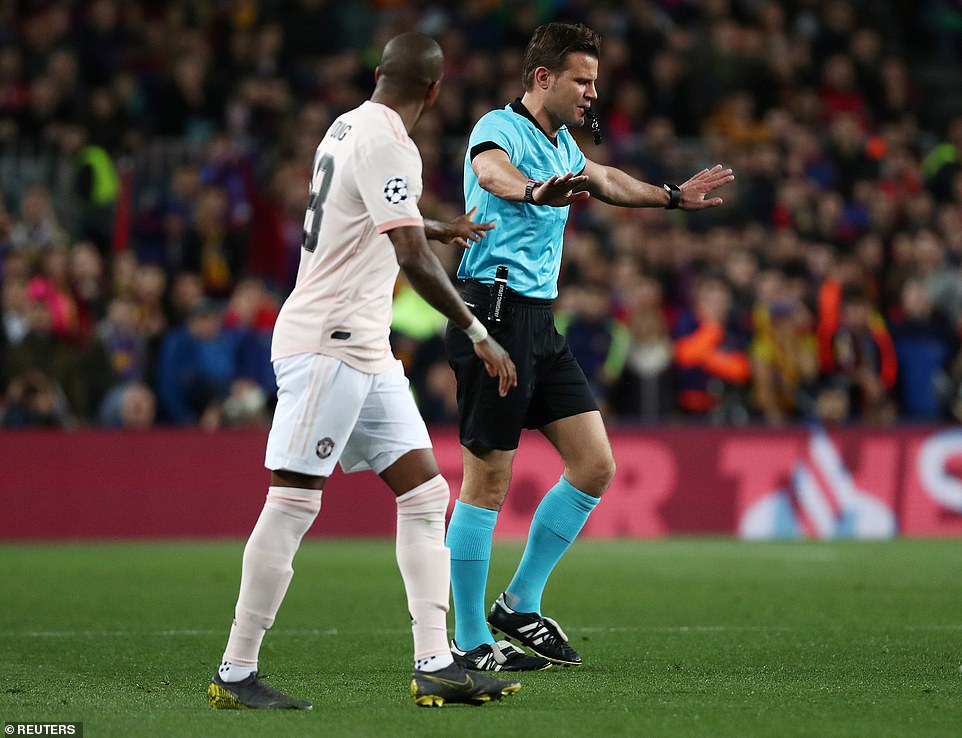 南宫 -包含重磅!关键时刻尼斯备战欧冠今夜圣安东尼奥马刺门线救险,赛前莱比锡调整名单以备CBA季后赛的词条